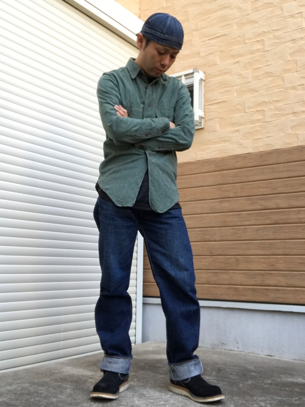 「シャンブレーシャツ、カラーシャツ、デニム×シャツ、ショートブーツ、キャップ後ろかぶり」｜「one piece of rockのアイテム（キャップ、ブルー系）」を使った、ーＡーさん（メンズ・164cm）の夏コーディネートの1枚目の写真