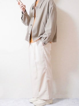 「オフホワイト」｜「アイテム（ブルゾン）」を使った、やじさん（メンズ・171cm）の春コーディネート
