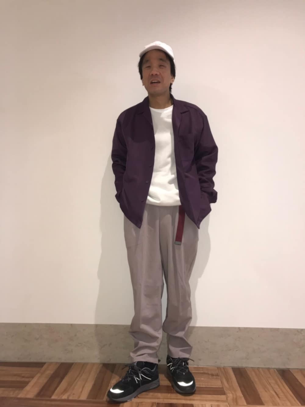 「春服コーデ、Junred」｜「JUNREDのBy03エンブロイドロゴキャップ（キャップ、ホワイト系）」を使った、じゅんさん（メンズ・167cm）の冬コーディネートの1枚目の写真