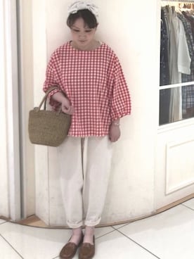 「153cm」｜「アイテム（スリッポン）」を使った、i。さん（レディース・153cm）の春コーディネート