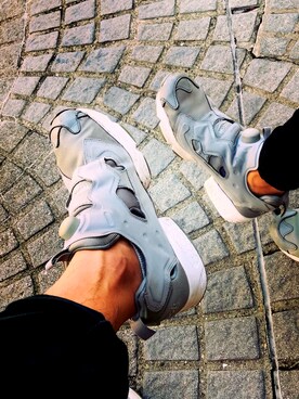 「Reebok（リーボック）のアイテム（スニーカー、グレー系）」を使った、Yvintage9さん（メンズ・172cm）の秋コーディネート