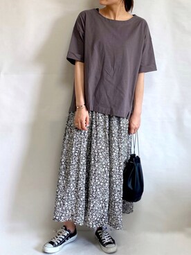 「SEVENDAYS=SUNDAY（セブンデイズサンデイ）のアイテム（Tシャツ/カットソー）」を使った、Yurinaさん（レディース・165cm）の春コーディネート