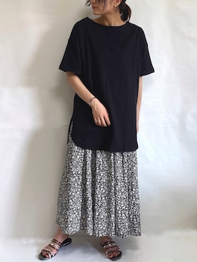 「SEVENDAYS=SUNDAY（セブンデイズサンデイ）のアイテム（Tシャツ/カットソー）」を使った、Yurinaさん（レディース・165cm）の春コーディネート