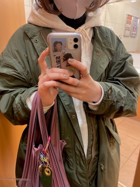「エコバッグ」｜「アイテム（ミリタリージャケット）」を使った、ｱﾔさん（レディース・156cm）の春コーディネート