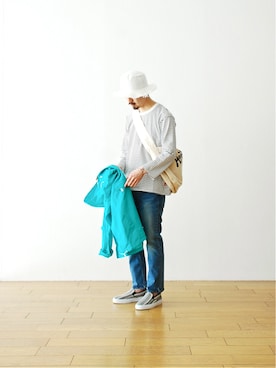 「アイテム（Tシャツ/カットソー、その他）」を使った、WONDERMOUNTAINさん（メンズ・174cm）の冬コーディネート