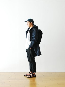 「and wander（アンドワンダー）のアイテム（サンダル）」を使った、WONDERMOUNTAINさん（メンズ・168cm）の春コーディネート