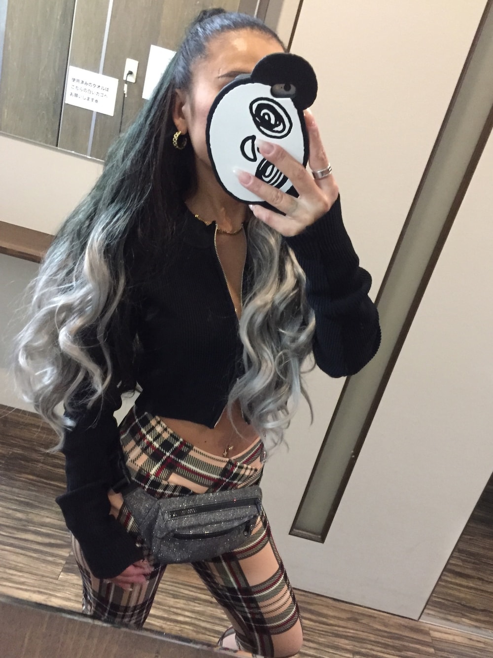 「ユニコーン、春カラースタイル、おしゃれさんと繋がりたい、低身長コーデ、ベージュ、チェック、はるコーデ、ラフ、レギンス、シンプル」｜「EGOISTのアイテム（トップス、ブラック系）」を使った、ᏝᏬᏉᏕᎥƈ 🐻❤️さん（レディース・152cm）の春コーディネートの1枚目の写真