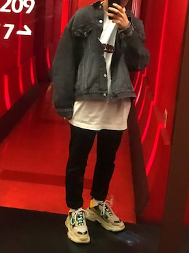 「vetements」｜「アイテム（デニムジャケット）」を使った、modenistaさん（メンズ・169cm）の夏コーディネート