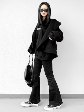 「オールブラック」｜「アイテム（ピーコート）」を使った、Aiさん（レディース・163cm）の冬コーディネート