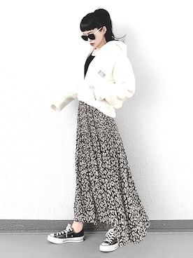 「CONVERSE（コンバース）のconverse コンバース ALL STAR 100 COLORS OX オールスター 100 カラーズ オックス 32861791 BLACK（スニーカー）」を使った、Aiさん（レディース・163cm）の冬コーディネート