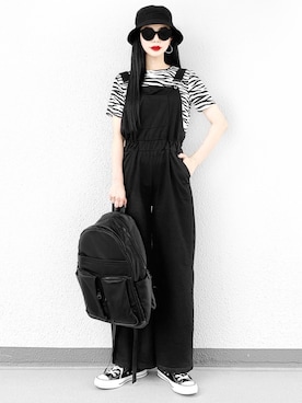 「LVEU.（ラブユ.）のアイテム（サロペット/オーバーオール）」を使った、Aiさん（レディース・163cm）の夏コーディネート