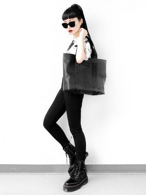 全国どこでも送料無料！ セール】ORIGINAL RUBBERISED BAG TOTE EAST/WEST LEATHER バッグ