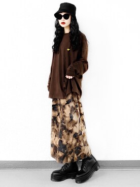 「PRADA（プラダ）のアイテム（帽子）」を使った、Aiさん（レディース・163cm）の秋コーディネート