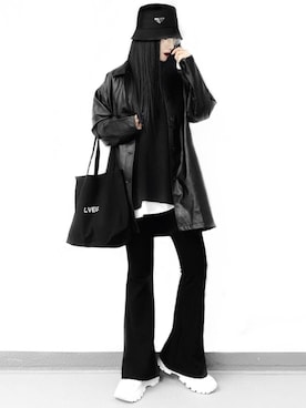 「PRADA（プラダ）のアイテム（帽子）」を使った、Aiさん（レディース・163cm）の秋コーディネート