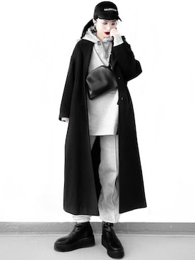 「フーディー」｜「アイテム（チェスターコート）」を使った、Aiさん（レディース・163cm）の冬コーディネート