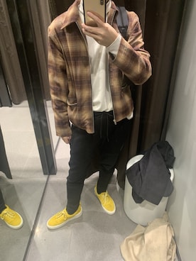 「アイテム（スリッポン）」を使った、李酱さん（メンズ・172cm・20代）の冬コーディネート