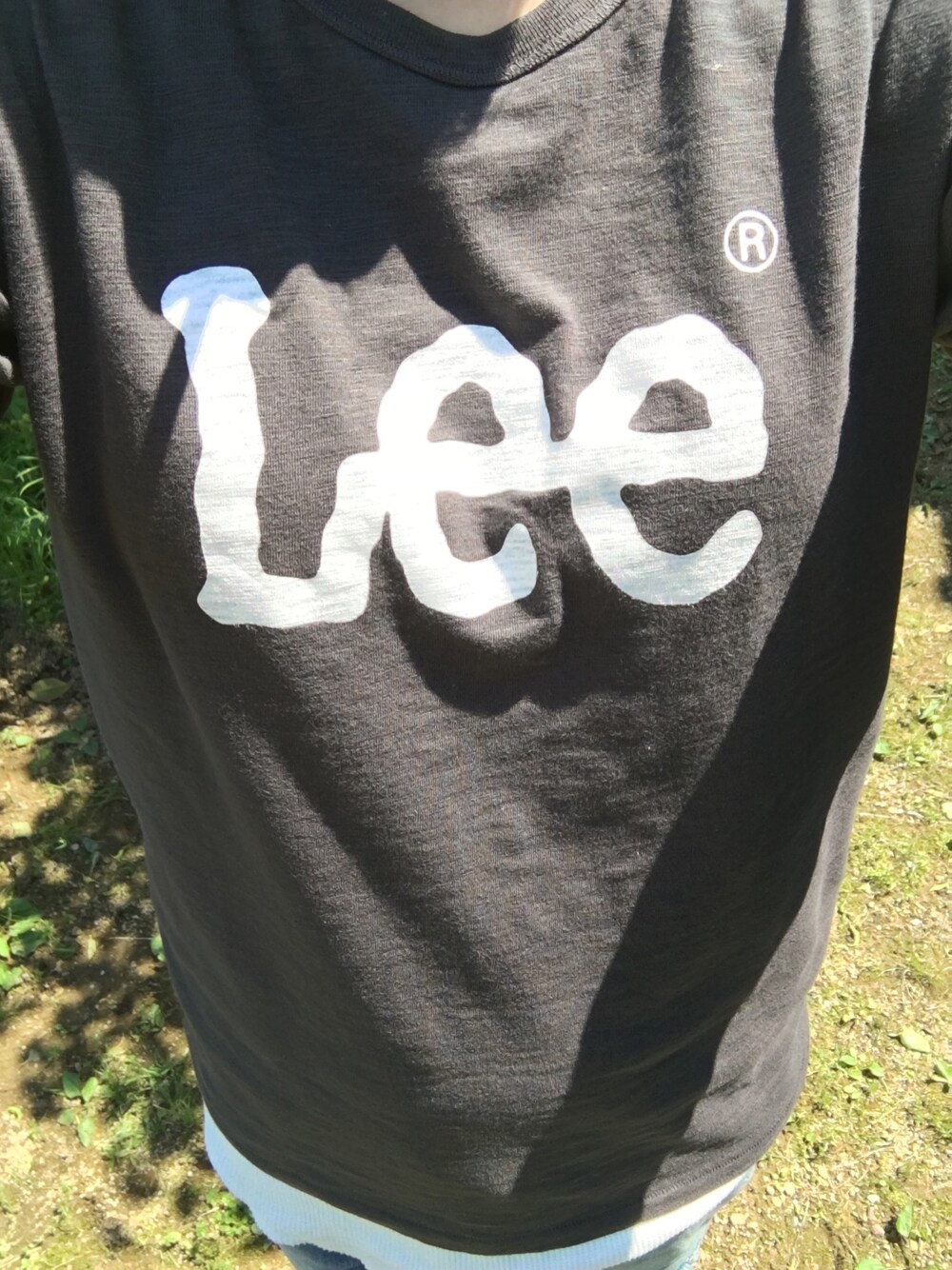 「ボーイッシュ」｜「Leeのアイテム（Tシャツ/カットソー、ブラック系）」を使った、うりさん（レディース・170cm）の春コーディネートの1枚目の写真