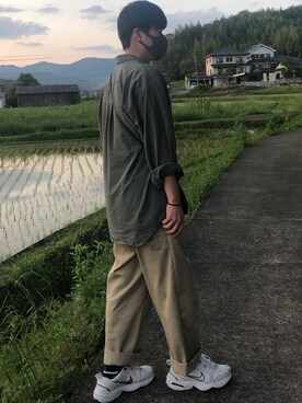 「アイテム（チノパンツ）」を使った、ショウタロウさん（メンズ・172cm・20代）の夏コーディネート