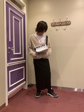 「アイテム（ボディバッグ/ウエストポーチ、シルバー系）」を使った、にんさん（レディース・165cm）の秋コーディネート