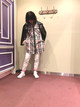 「ディーゼル」｜「アイテム（ライダースジャケット）」を使った、にんさん（レディース・165cm）の冬コーディネート