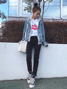 「Levi's（リーバイス）のアイテム（Tシャツ/カットソー）」を使った、yurieさん（レディース・156cm）の冬コーディネート