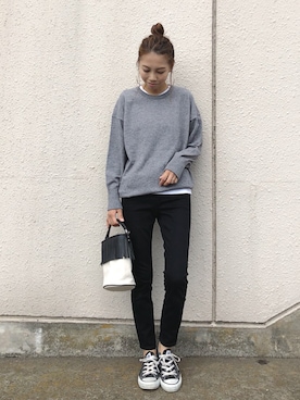 「GRL（グレイル）のアイテム（ピアス（両耳用））」を使った、yurieさん（レディース・156cm）の秋コーディネート