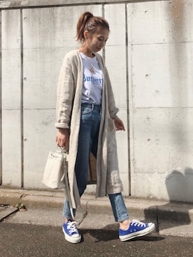 「アイテム（スニーカー、ブルー系）」を使った、yurieさん（レディース・156cm）の春コーディネート