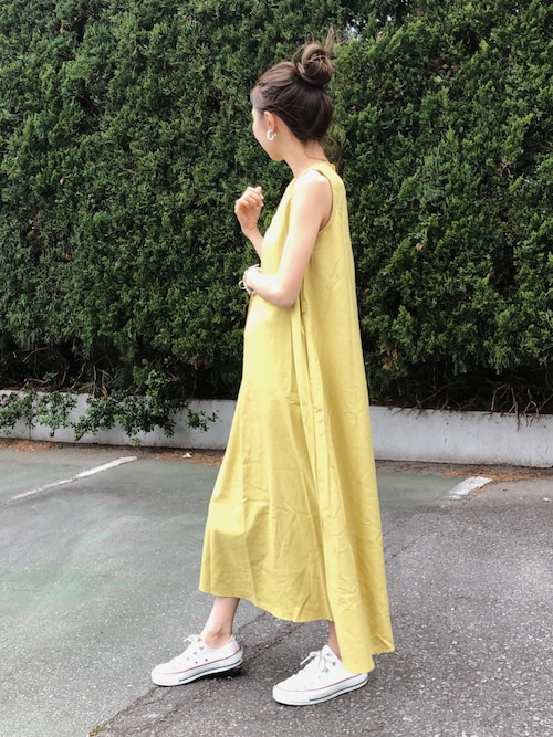 yurieさんのワンピース「リネン混Vネックワンピース(titivate|ティティベイト)」を使ったコーディネート