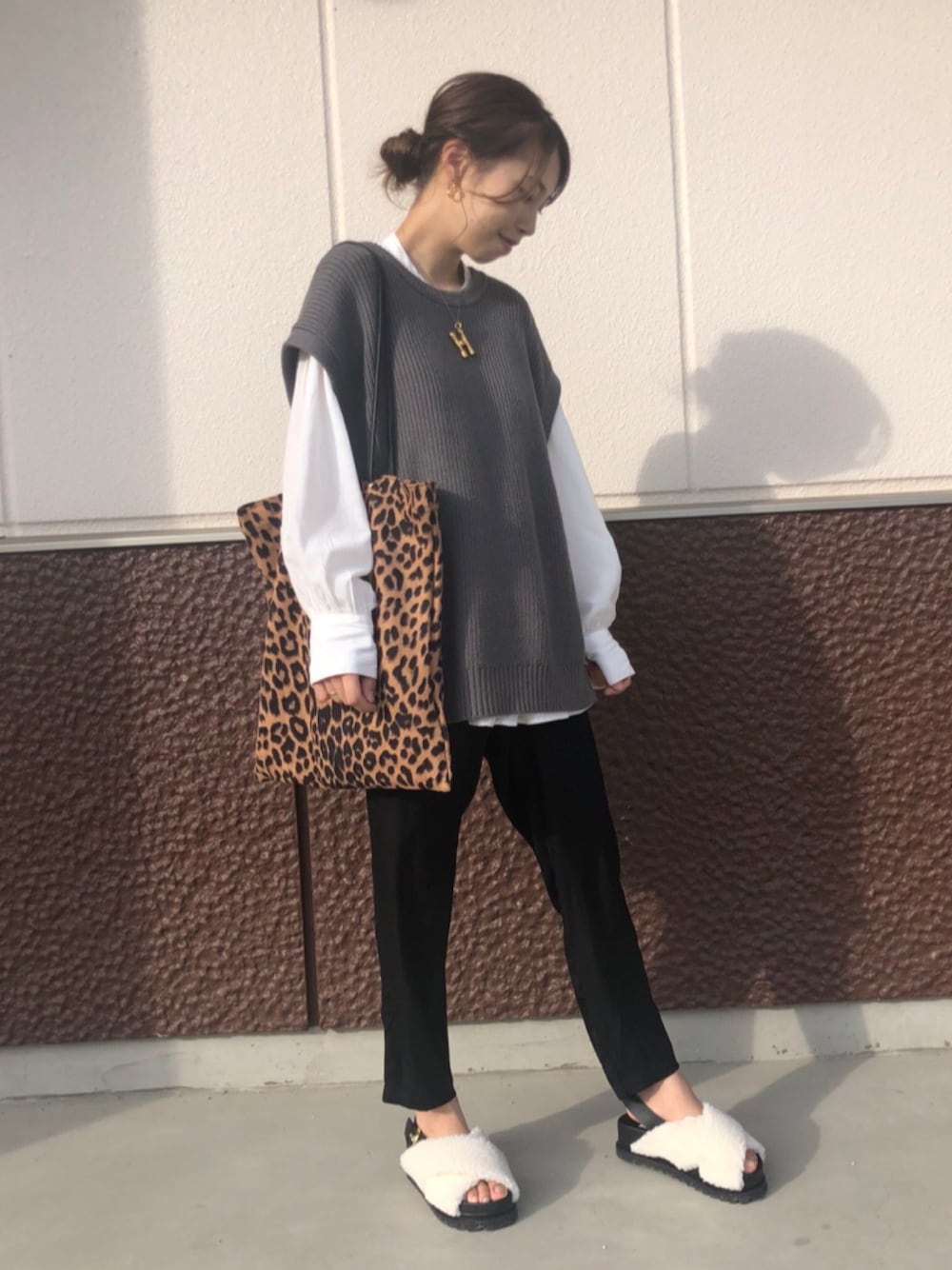 シルクサテンパンツを使った人気ファッションコーディネート - WEAR