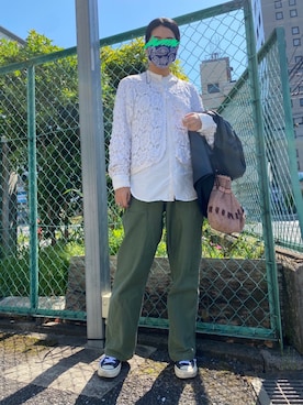 「H&M（エイチ・アンド・エム）のアイテム（シャツ/ブラウス、ホワイト系）」を使った、DOさん（レディース・166cm）の春コーディネート