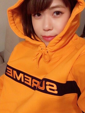 Supreme シュプリーム のパーカー オレンジ系 を使ったレディース人気ファッションコーディネート 地域 日本 Wear