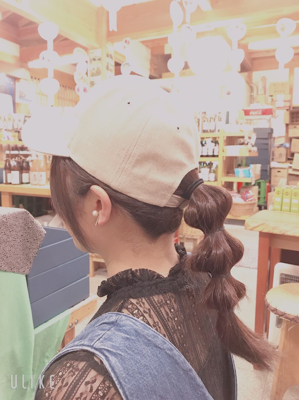 「キャップ、キャップ女子、夏コーデ、おしゃれさんと繋がりたい、オールインワン、デニム、レース、スニーカー、ラフスタイル、カジュアルコーデ」｜「NEW BALANCEのNew Balance WL574 スニーカー WL574E レディース（スニーカー、ブルー系）」を使った、aya♡さん（レディース・156cm）の夏コーディネートの1枚目の写真
