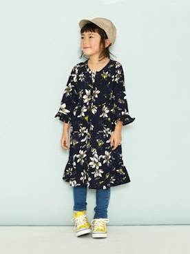 「ワンピース×デニム」｜petit　main・b-roomさん（キッズ・112cm）の冬コーディネート