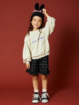 「うさ耳」｜「アイテム（スウェット）」を使った、petit　main・b-roomさん（キッズ・108cm）の秋コーディネート
