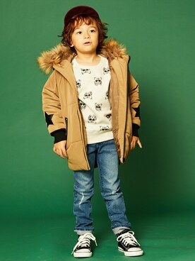 「総柄トップス」｜「アイテム（ジャケット/アウター）」を使った、petit　main・b-roomさん（キッズ・109cm）の秋コーディネート