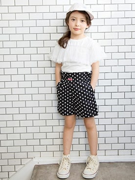 「フリルトップス」｜「アイテム（スカート）」を使った、petit　main・b-roomさん（キッズ・114cm）の冬コーディネート