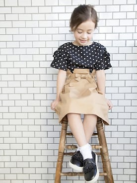 「タックスカート」｜petit　main・b-roomさん（キッズ・108cm）の冬コーディネート