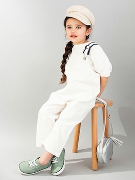 「petit main（プティマイン）のアイテム（オールインワン・サロペット）」を使った、petit　main・b-roomさん（キッズ・96cm）の冬コーディネート
