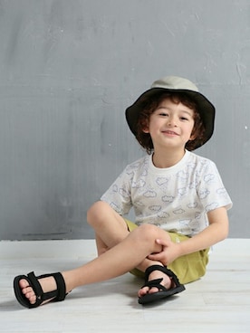 「b・ROOM（ビールーム）のアイテム（帽子）」を使った、petit　main・b-roomさん（キッズ・112cm）の春コーディネート