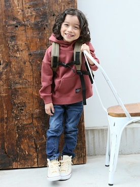 「b・ROOM（ビールーム）のアイテム（バッグ）」を使った、petit　main・b-roomさん（キッズ・108cm）の秋コーディネート