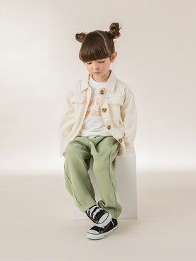 「petit main（プティマイン）のアイテム（ブルゾン）」を使った、petit　main・b-roomさん（キッズ・99cm）の冬コーディネート