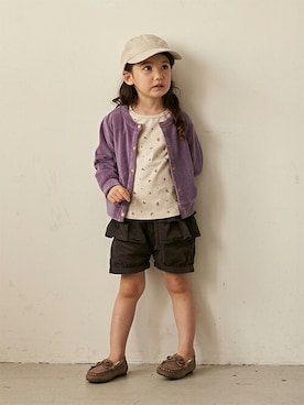 「petit main（プティマイン）のアイテム（キャップ）」を使った、petit　main・b-roomさん（キッズ・102cm）の秋コーディネート