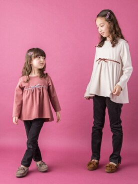 「petit main（プティマイン）のアイテム（モカシン/デッキシューズ）」を使った、petit　main・b-roomさん（キッズ・105cm）の秋コーディネート