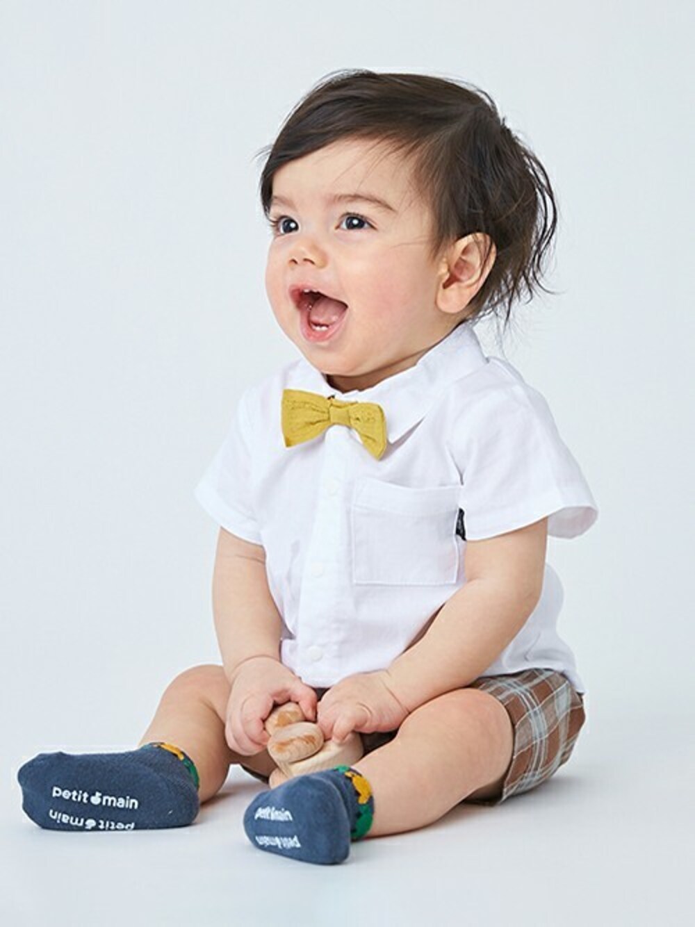 petit-mainプティマイン　ネイビー130㎝フォーマルスーツ　蝶ネクタイ付 petit-mainプティマイン ネイビー130㎝フォーマルスーツ 蝶