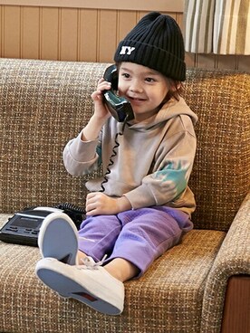 「petit main（プティマイン）のアイテム（ニットキャップ/ビーニー）」を使った、petit　main・b-roomさん（キッズ・96cm）の秋コーディネート