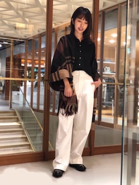 「Joshua Ellis（ジョシュアエリス）の一部別注＜Joshua Ellis（ジョシュア エリス）＞BLACKWATCH ストール†◆（ストール/ショール）」を使った、松岡　蘭奈さん（レディース・160cm）の秋コーディネート