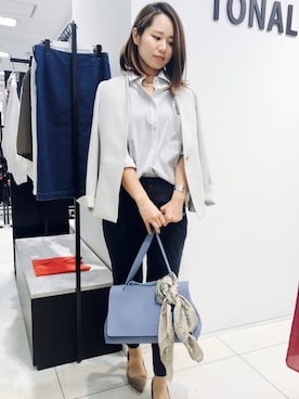 「アイテム（チョーカー）」を使った、ASAIさん（レディース・162cm）の春コーディネート