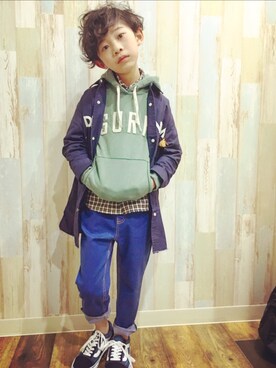 「ＣＡＭＥＬ（キャメル）のアイテム（パンツ）」を使った、toiさん（キッズ・128cm）の春コーディネート