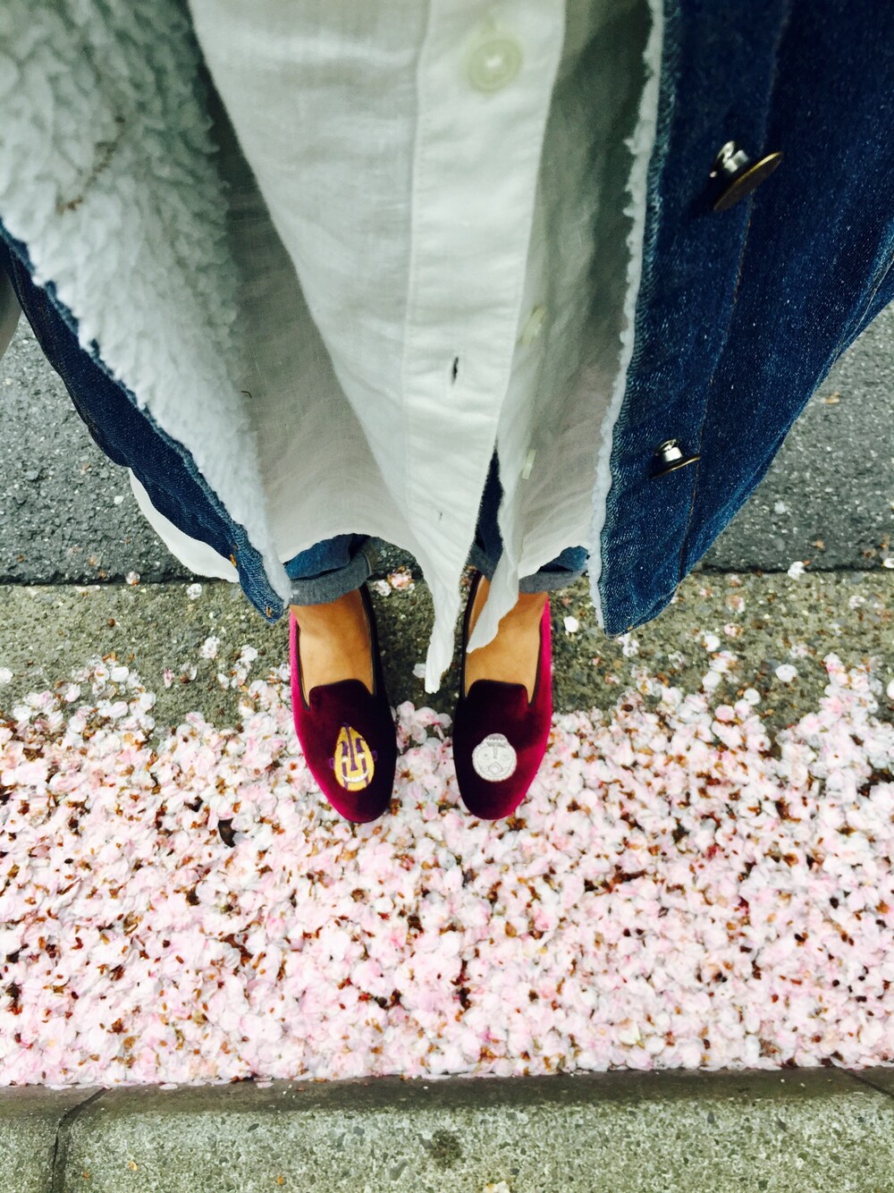 「TOKYO、ginza、jeans、united arrows、TOPSHOP、journal standard、MUJI、Chilling、travel、casual」｜「UNITED ARROWSのアイテム（その他シューズ、パープル系）」を使った、Cocoさん（レディース・165cm）の春コーディネートの1枚目の写真