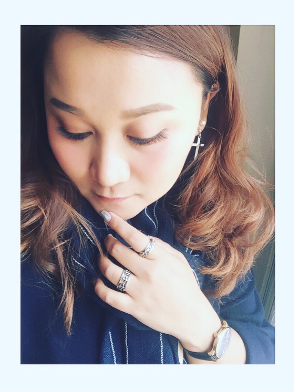 「simple、earrings、RING、watch、MARC BY MARC JACOBS、Chrome Hearts、fashion、STYLE、casual」｜「CHROME HEARTSのアイテム（リング、シルバー系）」を使った、Cocoさん（レディース・165cm）の春コーディネートの1枚目の写真